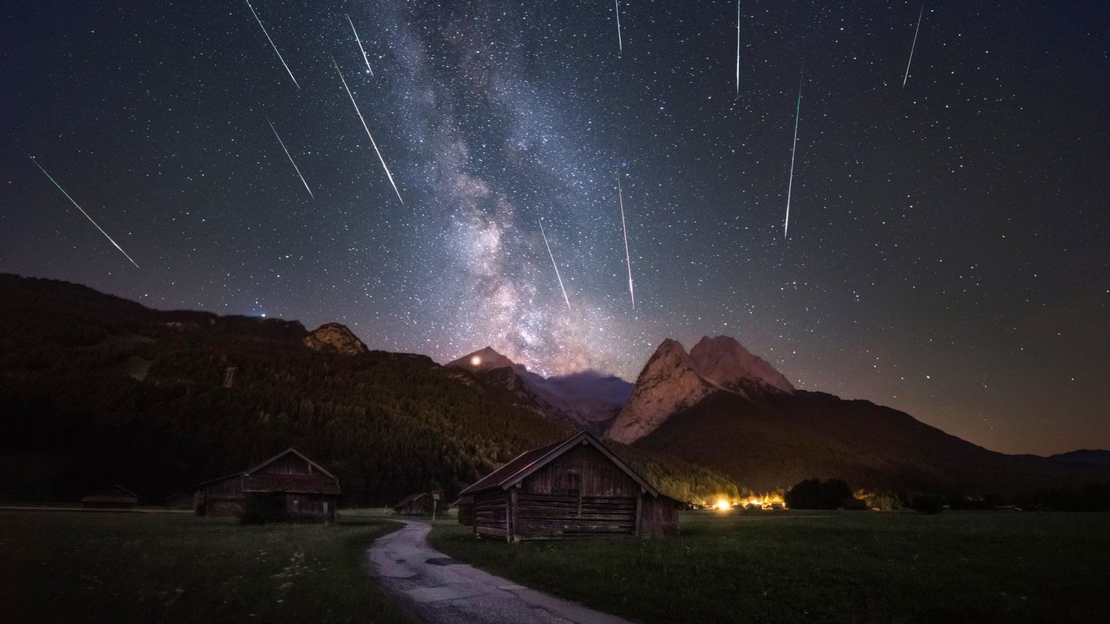 Urgent warning for Irish stargazers as 'spectacular' sky event takes place TONIGHT