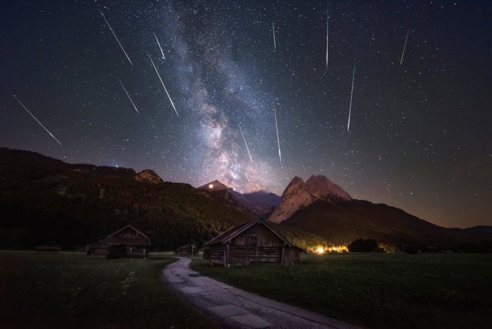 A meteor shower will hit the Irish skies TONIGHT and will last for a few days