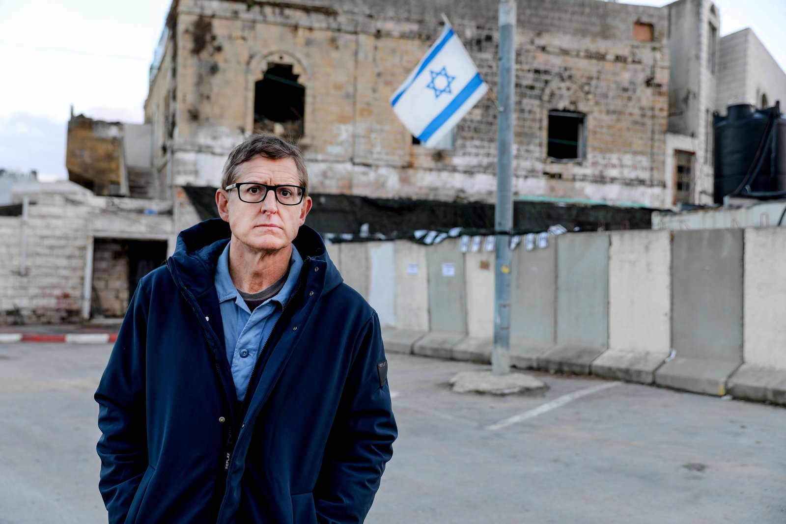 Louis Theroux in 'The Settlers'