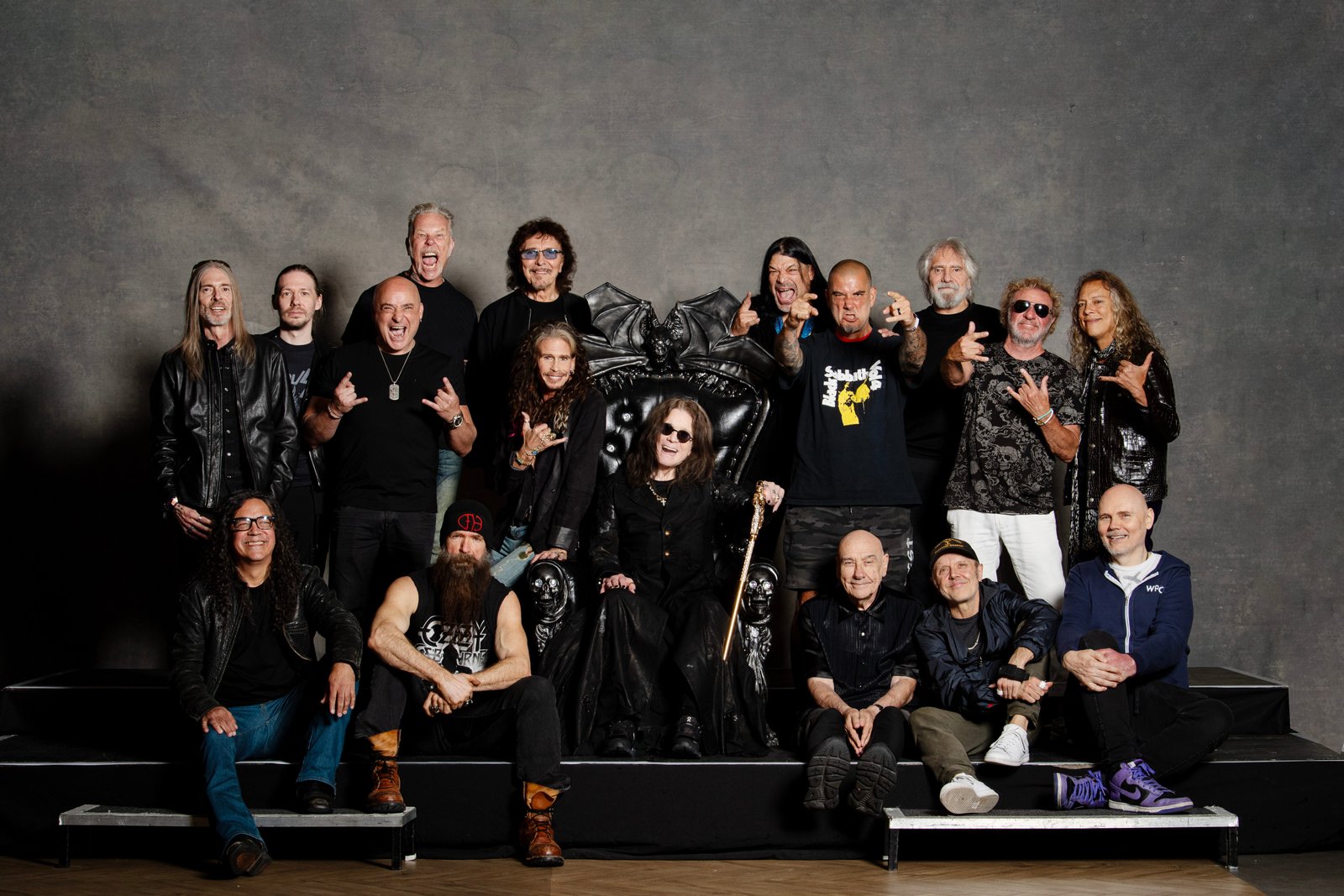 Top left right right: Rex Brown Pantera -tobias -Ghost -David Draiman Disturbed -James Hetfield Metallica -TheThe Iommi Black Sabbath -Robert T Metallica -Phil Anselmo Pantera -Geezer Butler Black Sabbath -Samy Hagar -kirk Hamnet Metalic Ozly -ande -mike mike -bott inez -alice in chains -zakk wylde ozzy/pantera -bill ward black sabbath -lars ulrich metallica billy coran smashing pumpkins