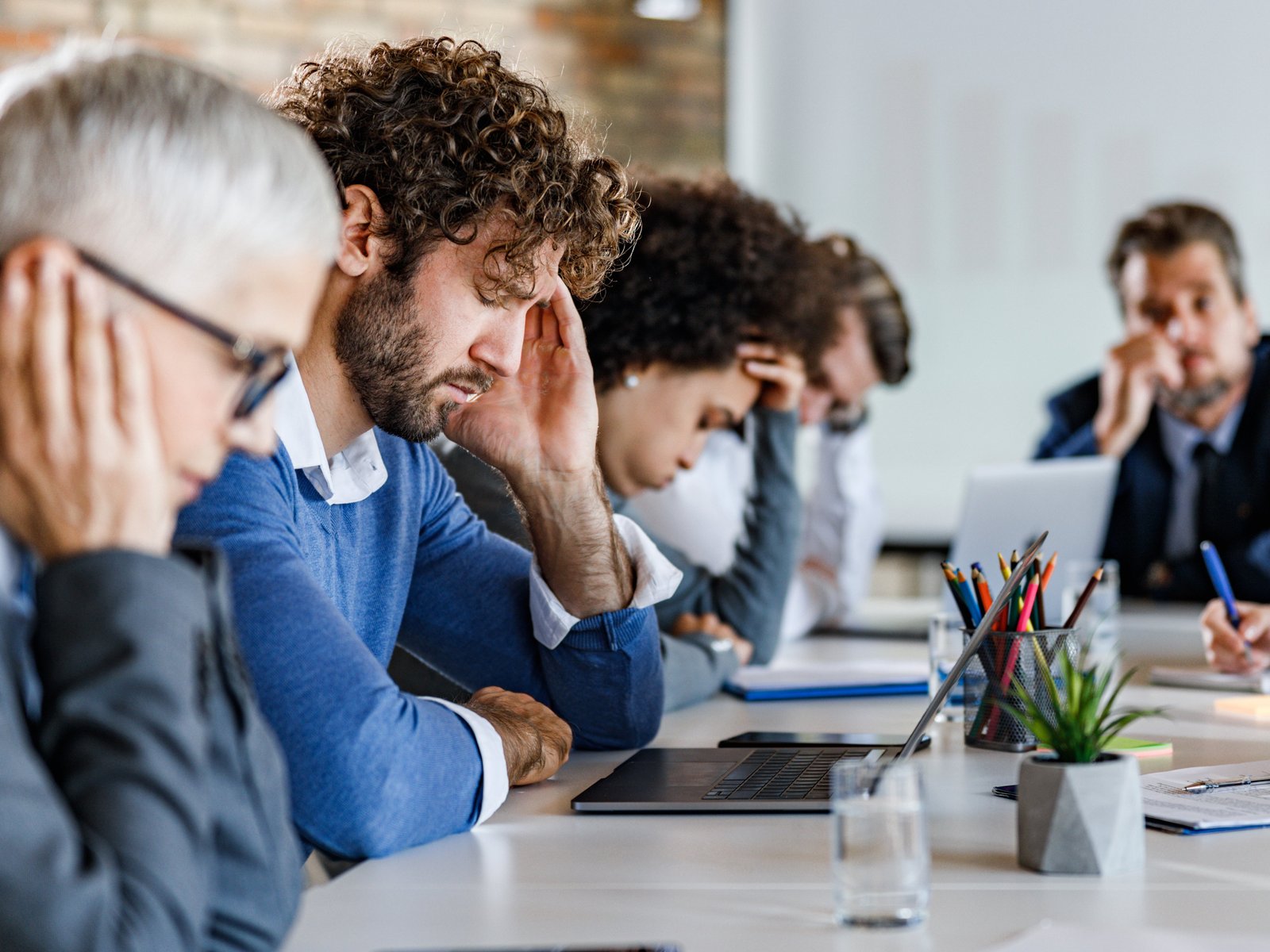 A new study of thousands of employees and more than 100 international companies have highlighted the surprising benefits of shortening the work week for just four days. Employees get a mental health increase and employers get more productivity