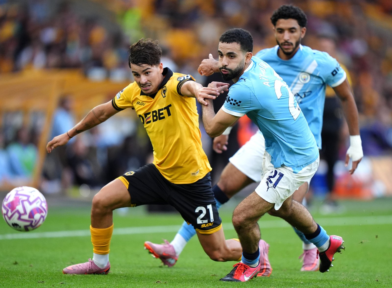 Rayan Ait-Nouri is solid when he returns to wolves and looks like he wants to make the city more secure in defense