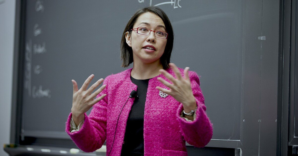Pai-Ling Yin brings an academic's lens to the study of buying and selling at Amazon